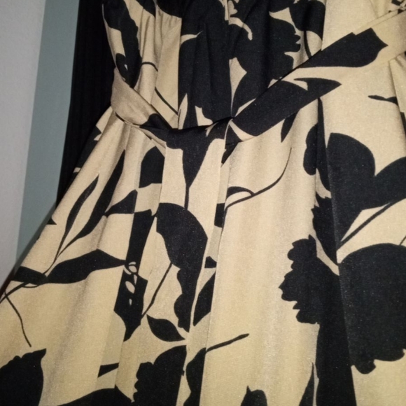 Exquisite Floor Length Dress - Picture 10 of 15